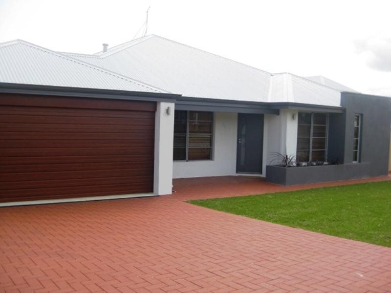 25 Elvire Street, Viveash WA 6056