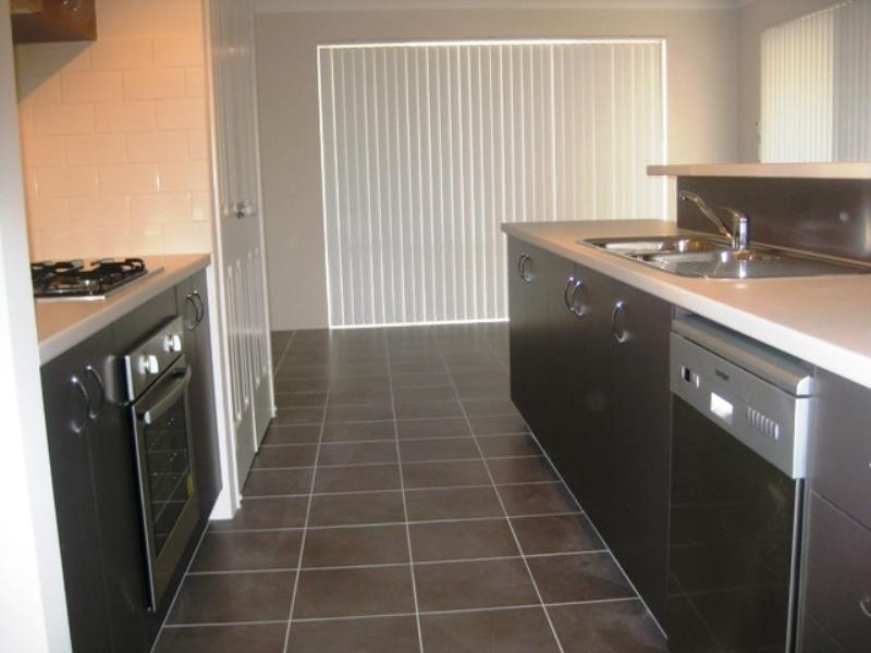 25 Elvire Street, Viveash WA 6056