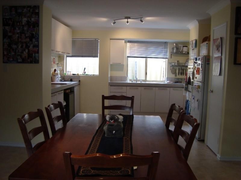 25 Wenstead Place, Stratton WA 6056