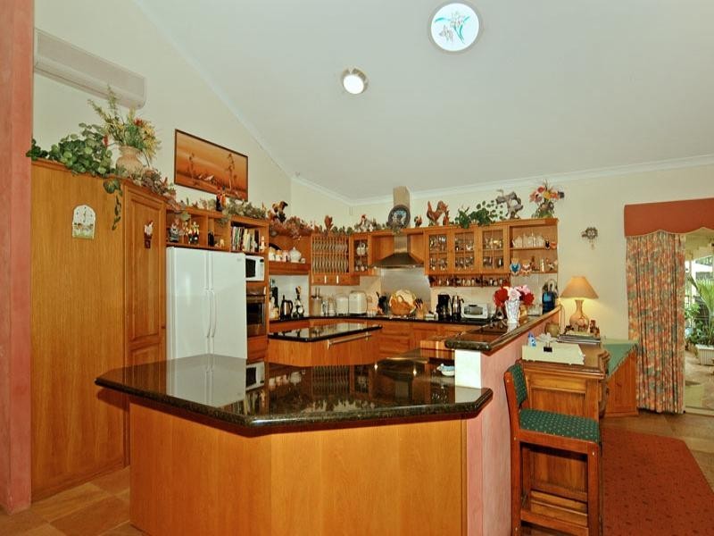 131 Lakeview Drive, Gidgegannup WA 6083