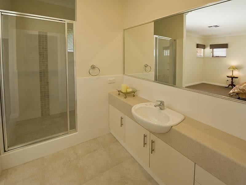 1/2 Hebe Place, Woodbridge WA 6056