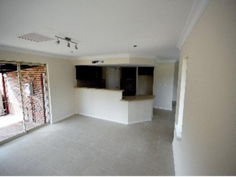 1/2 Hebe Place, Woodbridge WA 6056