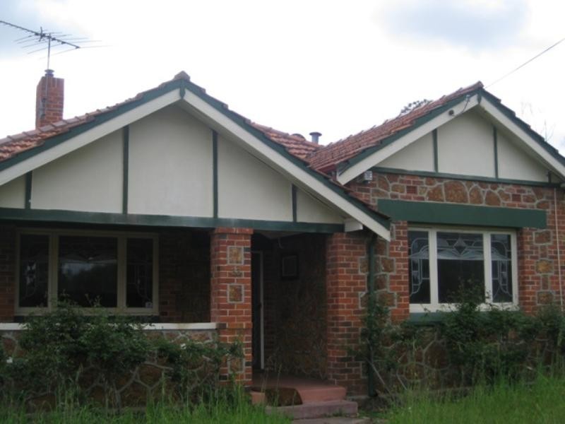 33 Great Northern Highway, Middle Swan WA 6056