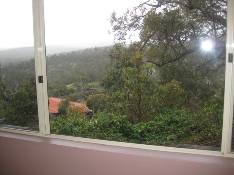 3 Hillway, Swan View WA 6056