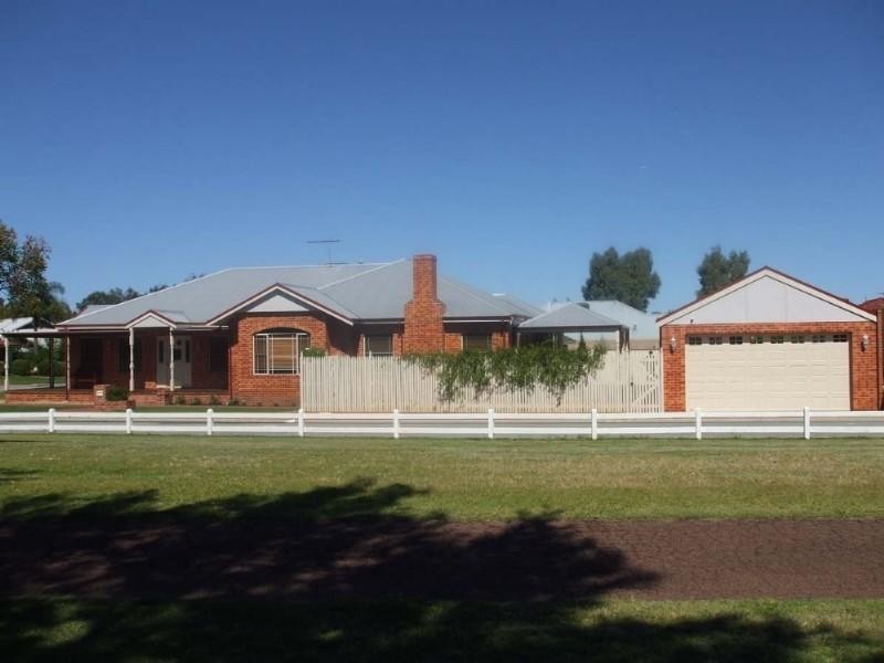 10 Sherlock Turn, Jane Brook WA 6056