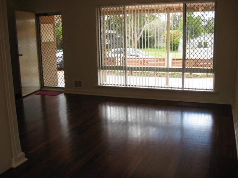 1 Crosbie Close, Middle Swan WA 6056