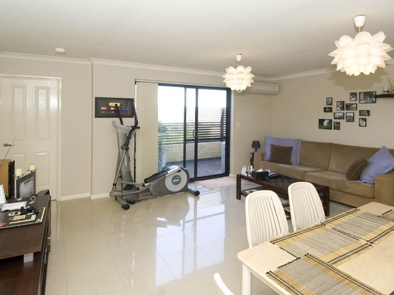 3/136 Morrison Road, Midland WA 6056