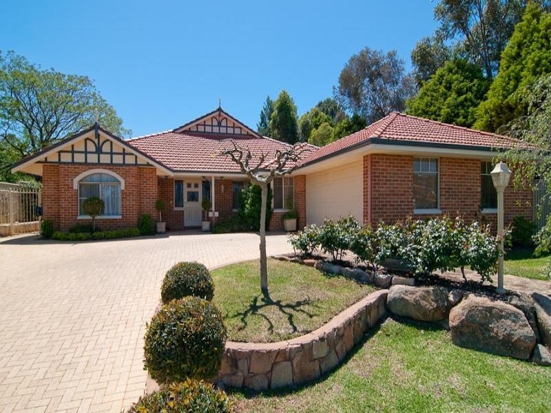 33 Kingsfield Avenue, Swan View WA 6056