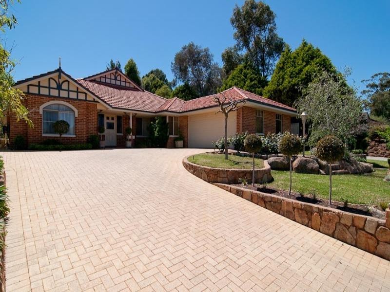 33 Kingsfield Avenue, Swan View WA 6056