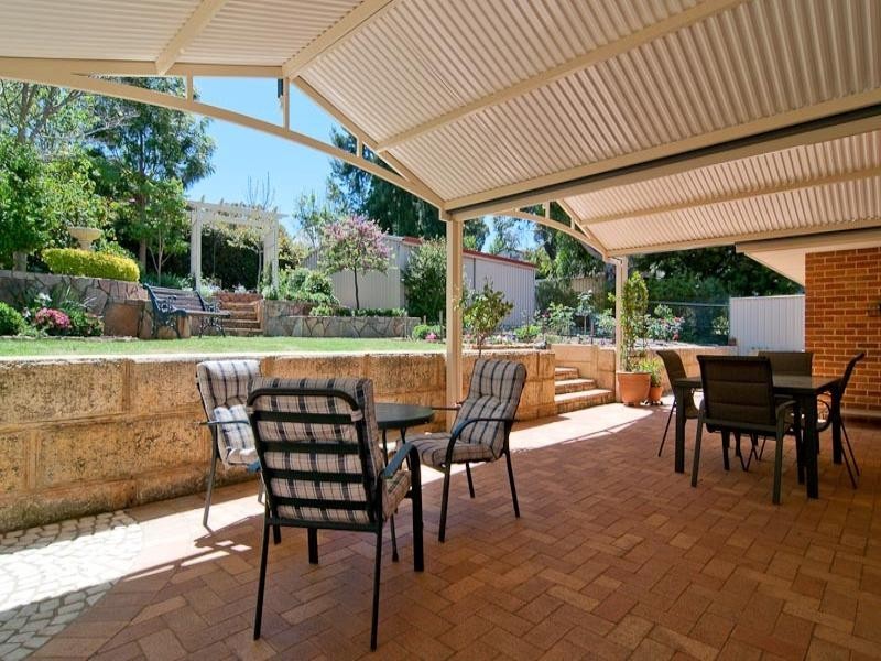 33 Kingsfield Avenue, Swan View WA 6056