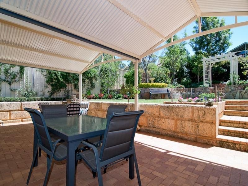 33 Kingsfield Avenue, Swan View WA 6056