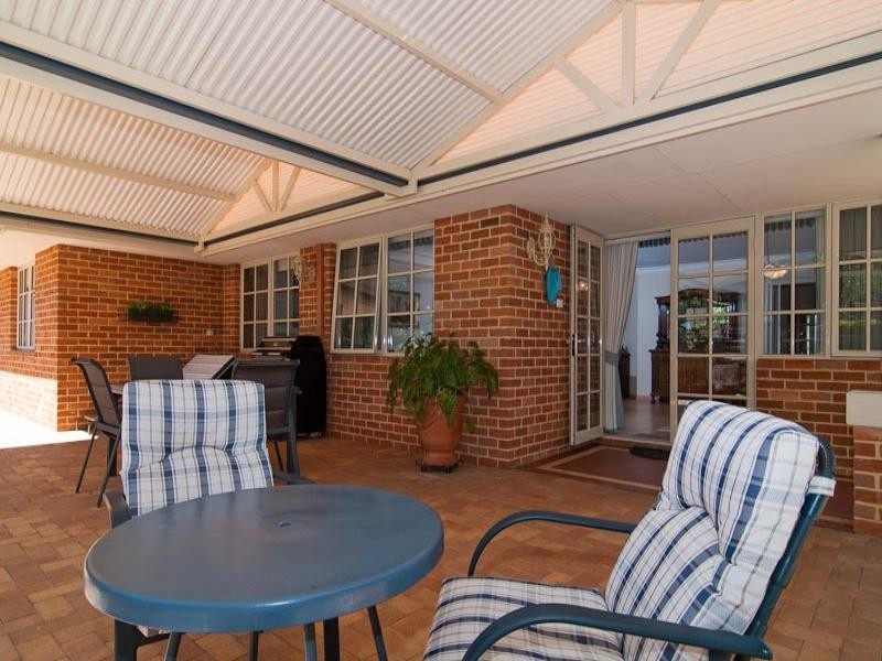 33 Kingsfield Avenue, Swan View WA 6056