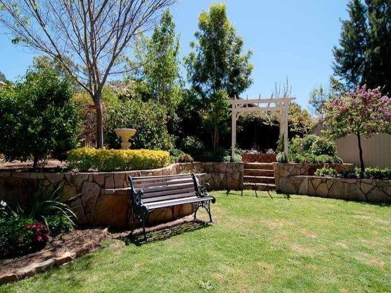 33 Kingsfield Avenue, Swan View WA 6056