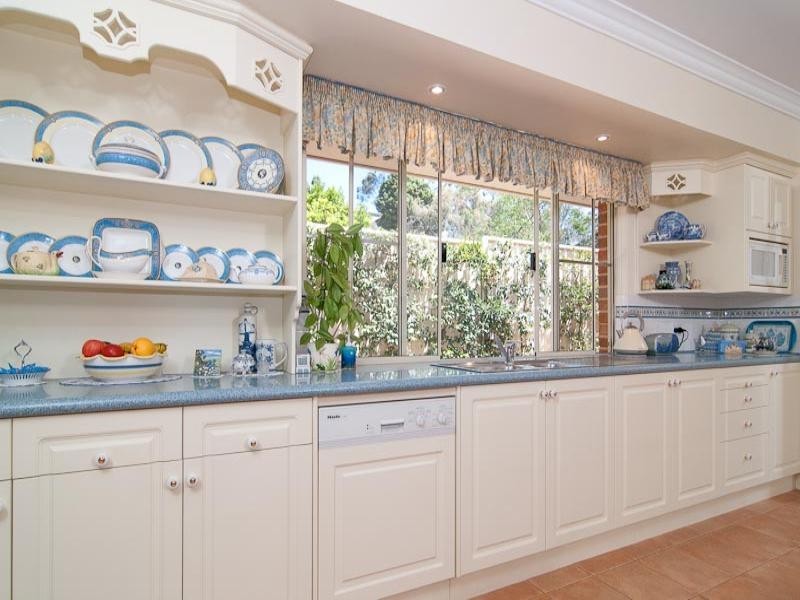 33 Kingsfield Avenue, Swan View WA 6056