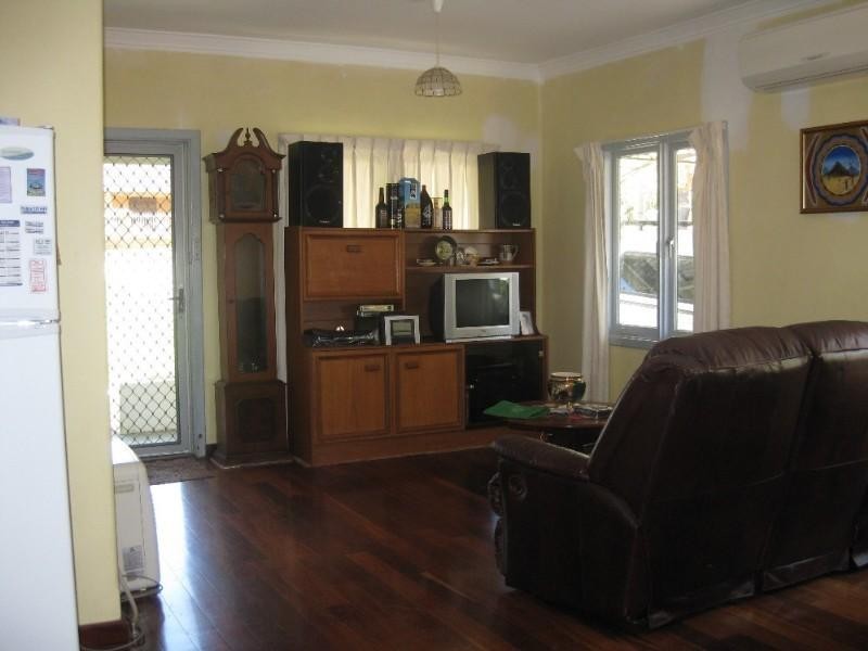 570 Viveash Road, Swan View WA 6056