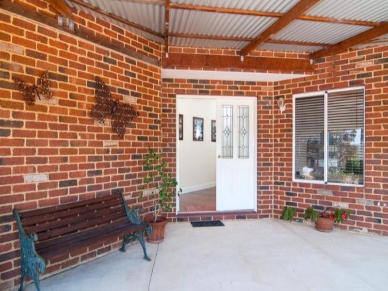 86 Patens Drive, Lower Chittering WA 6084