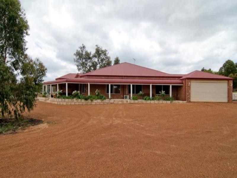 86 Patens Drive, Lower Chittering WA 6084