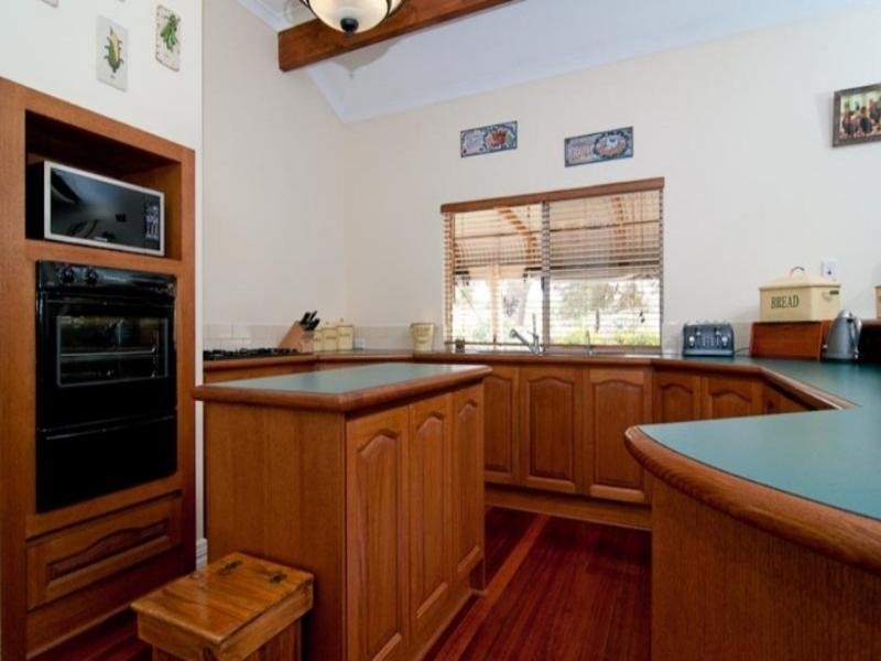 86 Patens Drive, Lower Chittering WA 6084