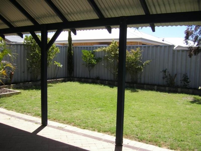 4 Endora Mews, Stratton WA 6056