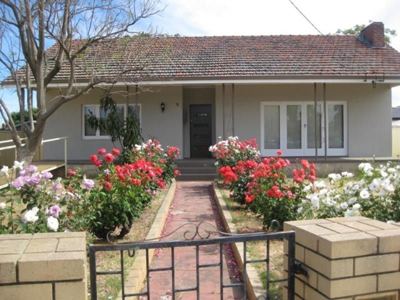 5 Templeman Place, Midland WA 6056