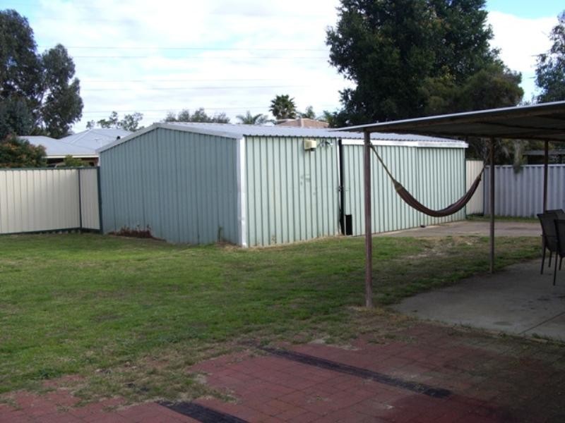 28 Bluegum Place, Midvale WA 6056