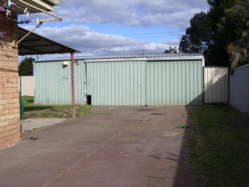 28 Bluegum Place, Midvale WA 6056