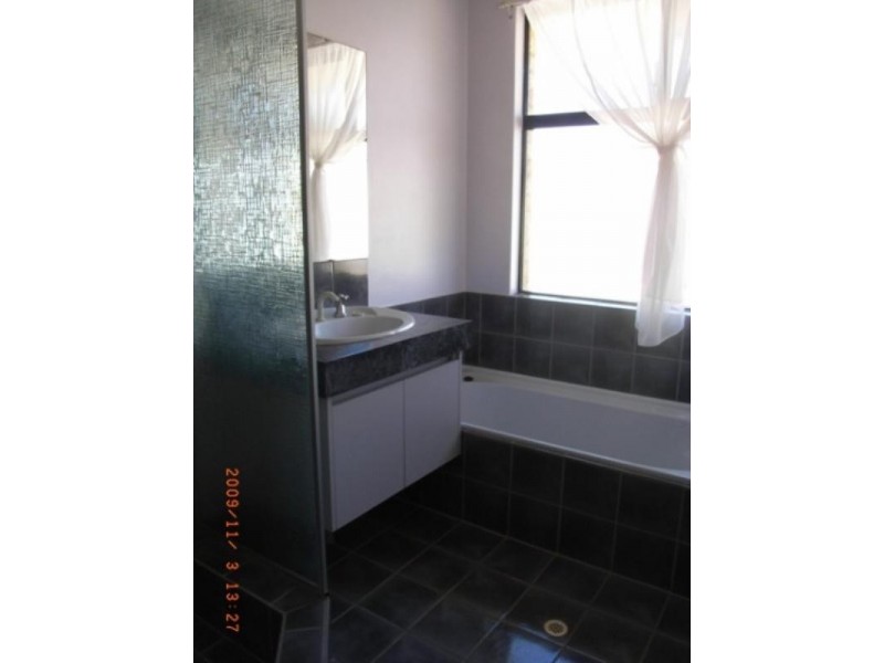 22 Wundu Ent, South Guildford WA 6055