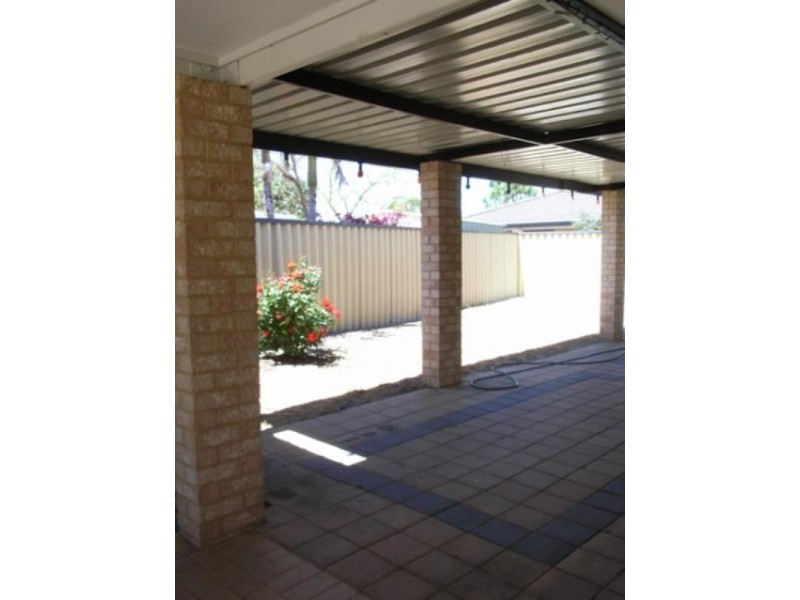 22 Wundu Ent, South Guildford WA 6055