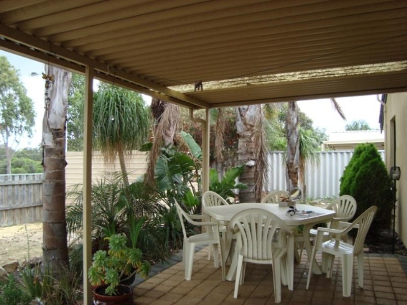 39 Kangaroo Entrance, Stratton WA 6056