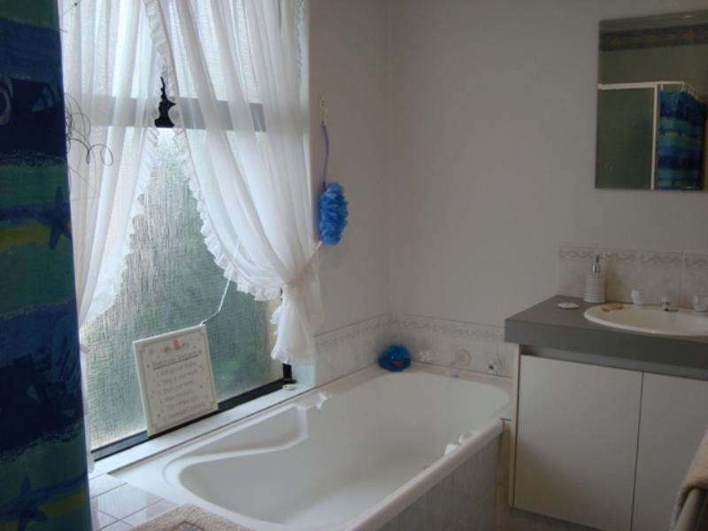 39 Kangaroo Entrance, Stratton WA 6056