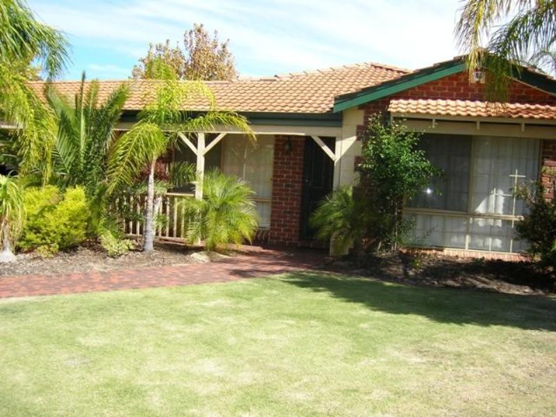 12 Tatlock Way, Stratton WA 6056