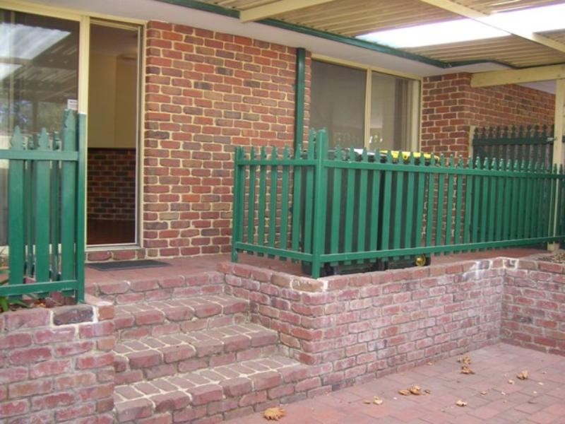 12 Tatlock Way, Stratton WA 6056