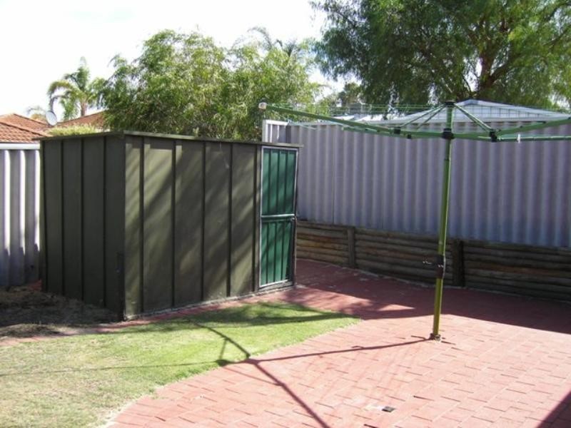 12 Tatlock Way, Stratton WA 6056