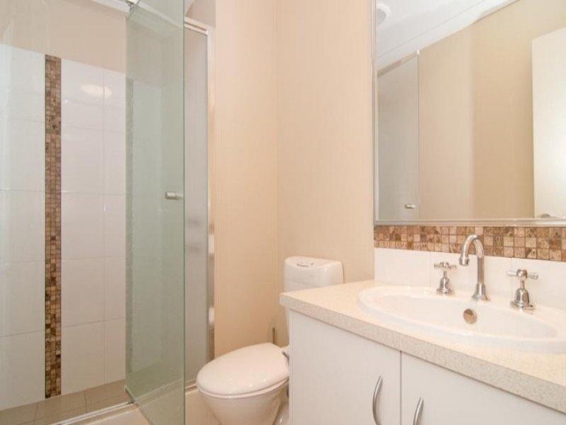 2/12 Charles East Street, Midland WA 6056