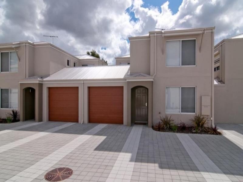 2/12 Charles East Street, Midland WA 6056