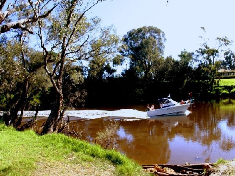 26 Bernley Drive, Viveash WA 6056