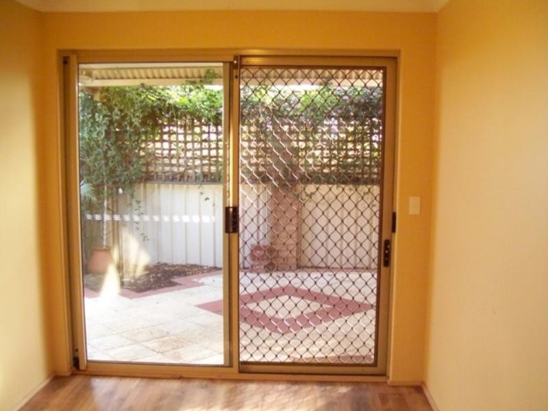 6/1 Park Street, Midvale WA 6056