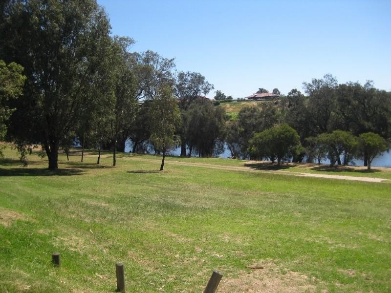 23 Bernley Drive, Viveash WA 6056