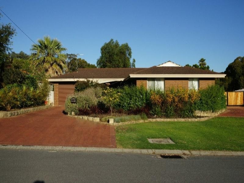 21 Carlton Place, Swan View WA 6056