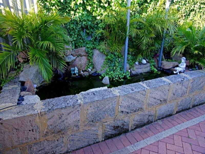 21 Carlton Place, Swan View WA 6056