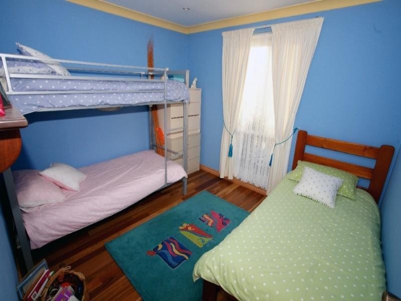 21 Carlton Place, Swan View WA 6056