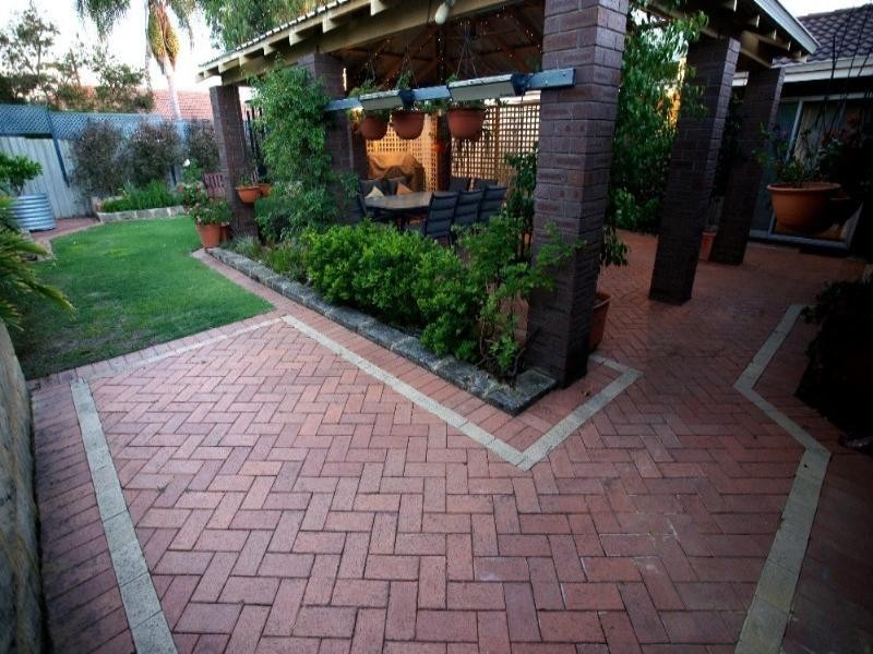 21 Carlton Place, Swan View WA 6056