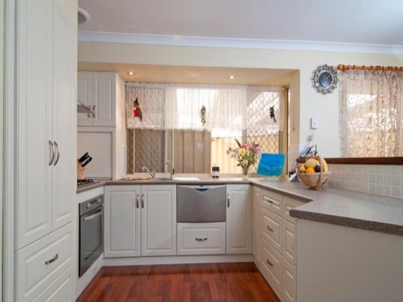 7 Kybra Grove, Stratton WA 6056