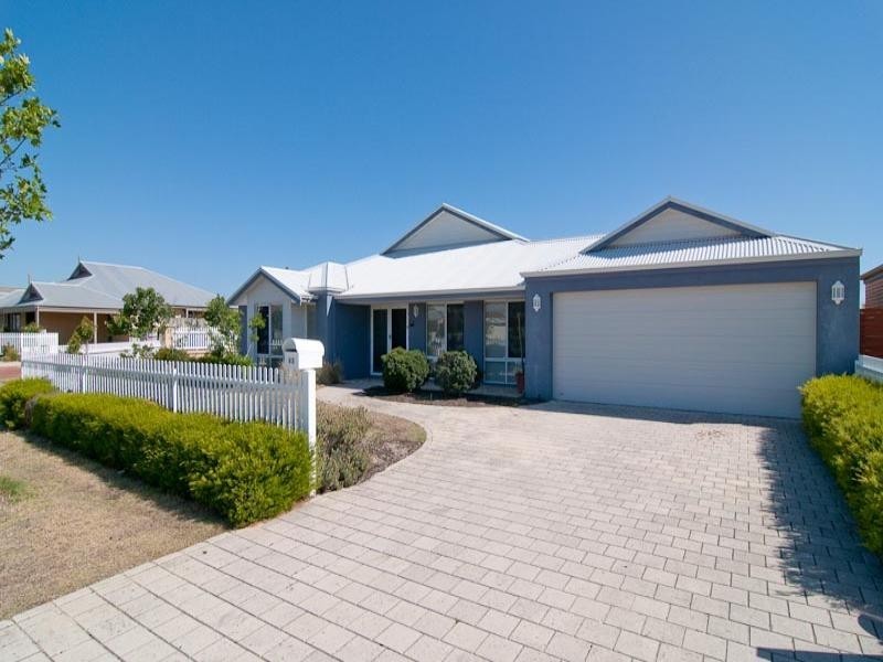 42 Arbor Drive, Ellenbrook WA 6069