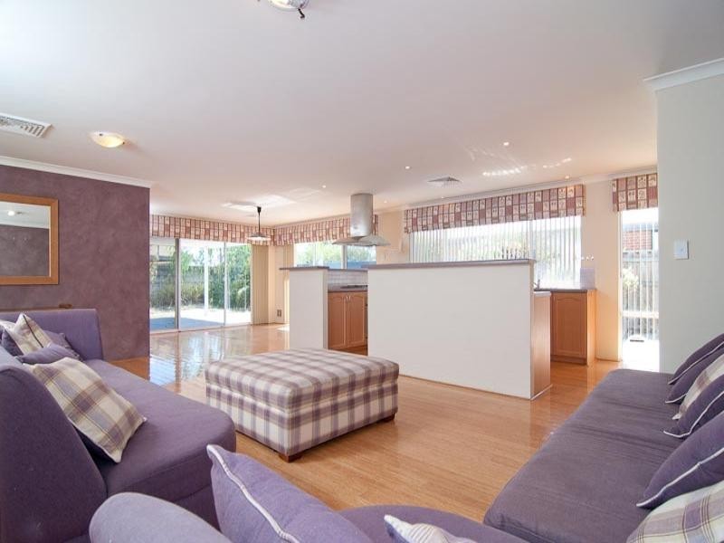 42 Arbor Drive, Ellenbrook WA 6069