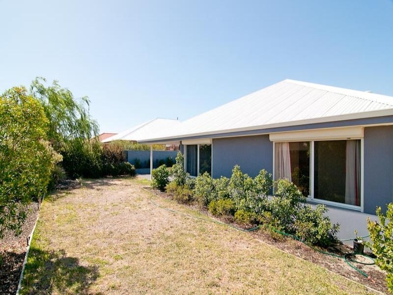 42 Arbor Drive, Ellenbrook WA 6069