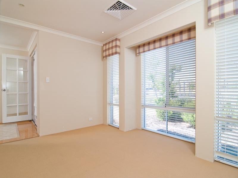 42 Arbor Drive, Ellenbrook WA 6069