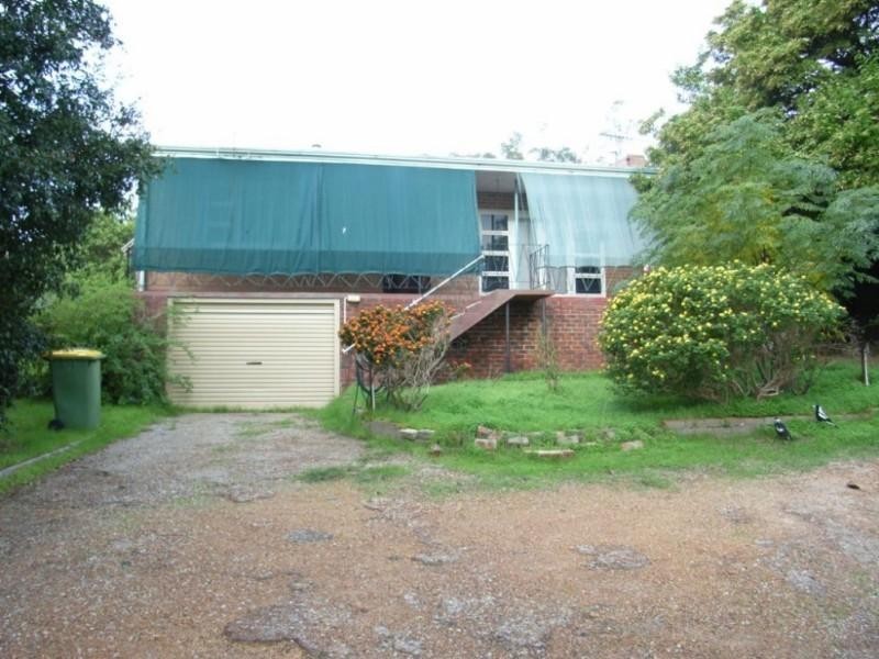 34 Swan View Road, Greenmount WA 6056