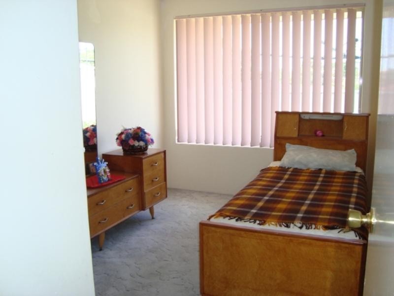 8 Pagnell Way, Swan View WA 6056