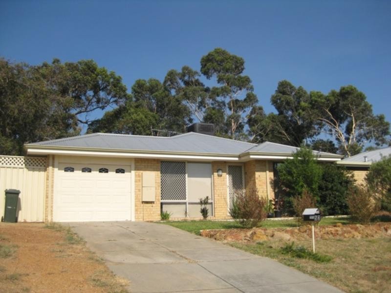 1/53 Markham Way, Swan View WA 6056